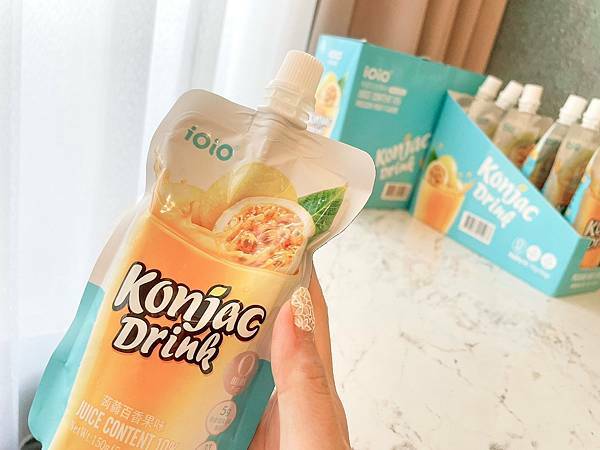 擁有果汁之王美名的百香果,含有豐富維生素A、B、C、鎂、鉀及膳食纖維